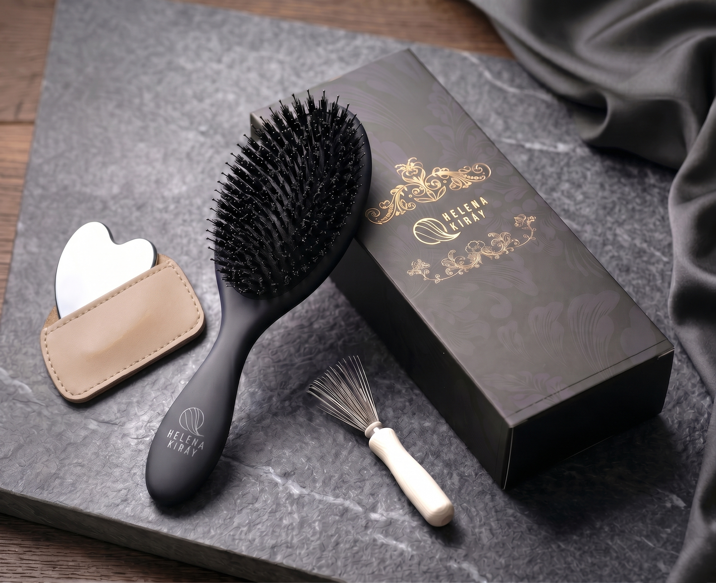 女優サロンブラシ® プレミアムギフトセット|天然猪毛ヘアブラシ+頭皮カッサ+クリーナー+ギフトBOX|HELENA KIRÁY by ILCSI|天然猪毛ヘアブラシ+ギフトBOX+メッセージカード付き|HELENA KIRÁY by ILCSI